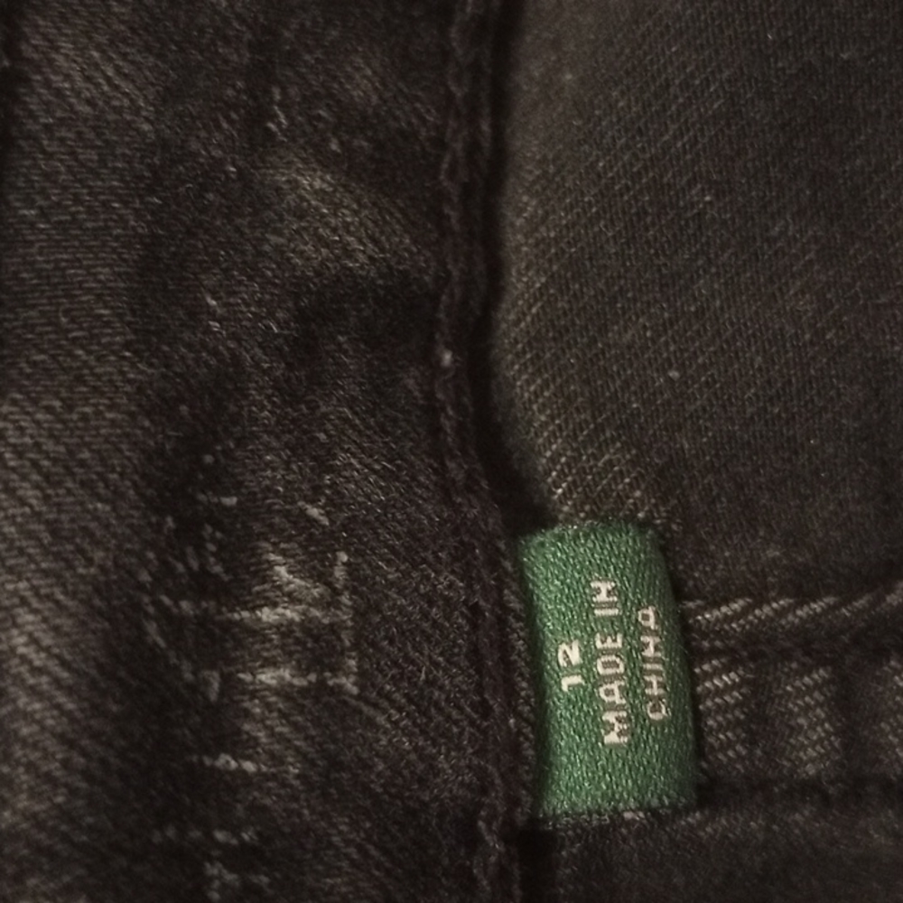 Distressed Jeans - Picture 5 of 5